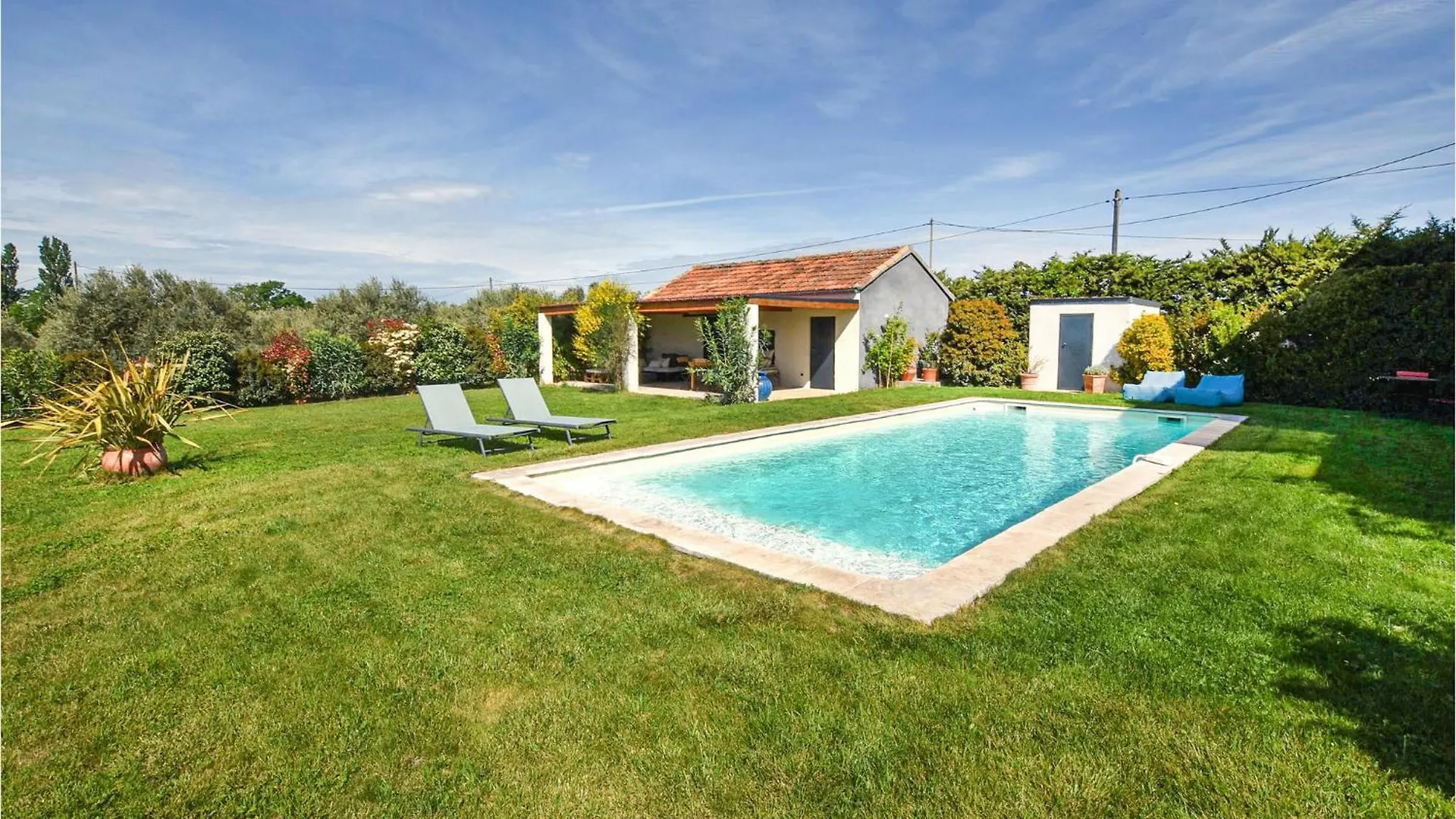 Stunning Home In Pernes-Les-Fontaines